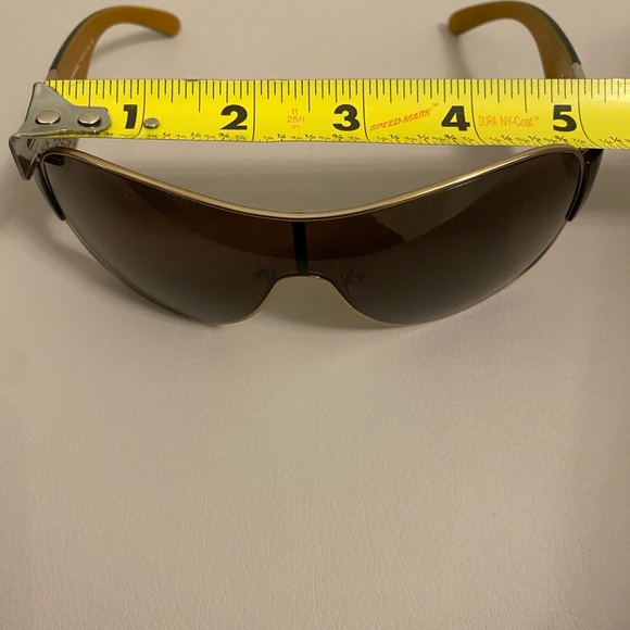 Authentic Chanel sunglasses with cc logo - Picture 10 of 11